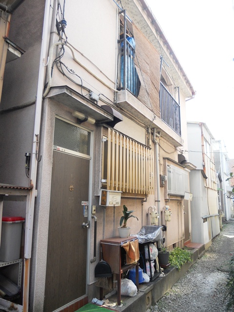 藤巻貸家