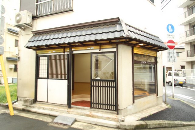 石田店舗