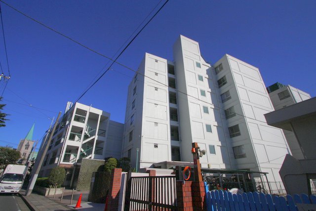 山手町コーポラスB棟