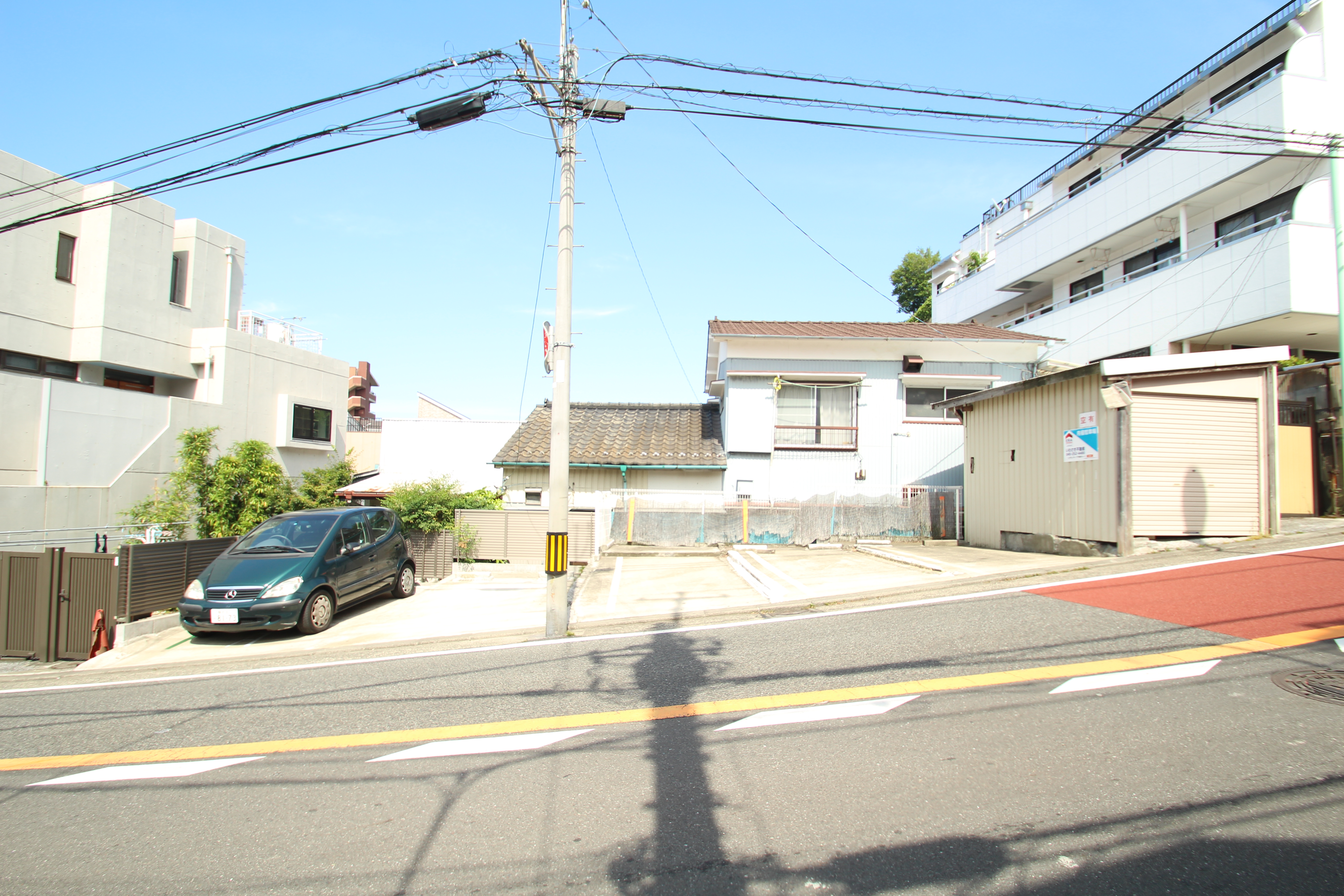 関駐車場