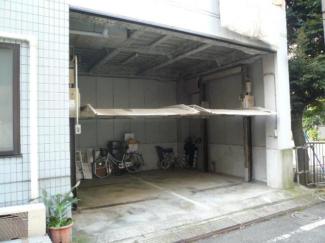 西村立体駐車場